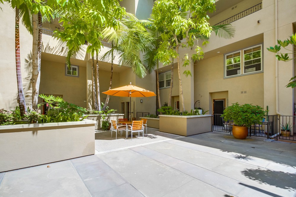 Virtual tour photo 10 of 55 for 301 W G St