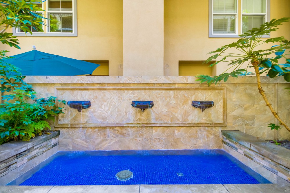 Virtual tour photo 14 of 55 for 301 W G St