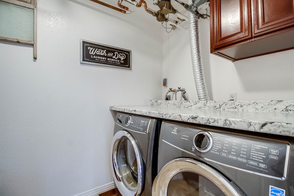 Virtual tour photo 40 of 55 for 301 W G St