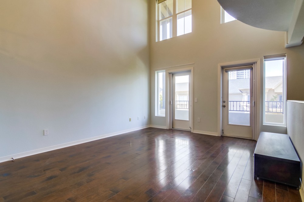 Virtual tour photo 9 of 53 for 301 W G St #423