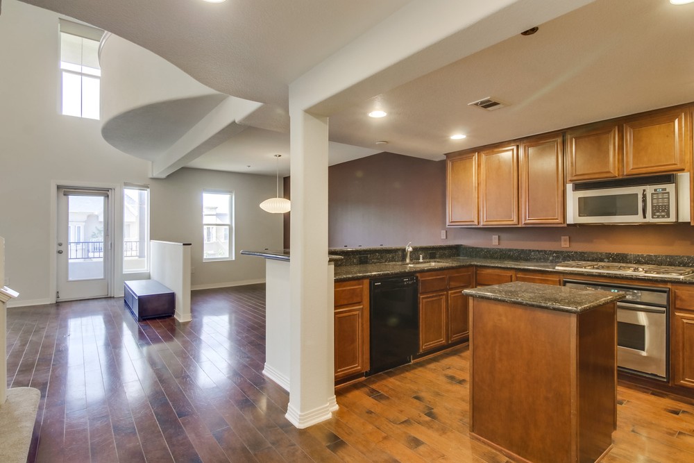 Virtual tour photo 24 of 53 for 301 W G St #423