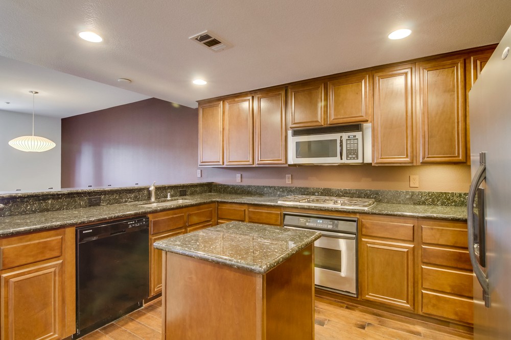Virtual tour photo 26 of 53 for 301 W G St #423