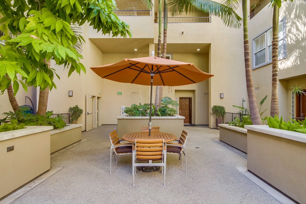 Virtual tour photo 52 of 53 for 301 W G St #423