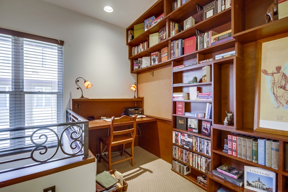 Virtual tour photo 28 of 58 for 301 W G St #431