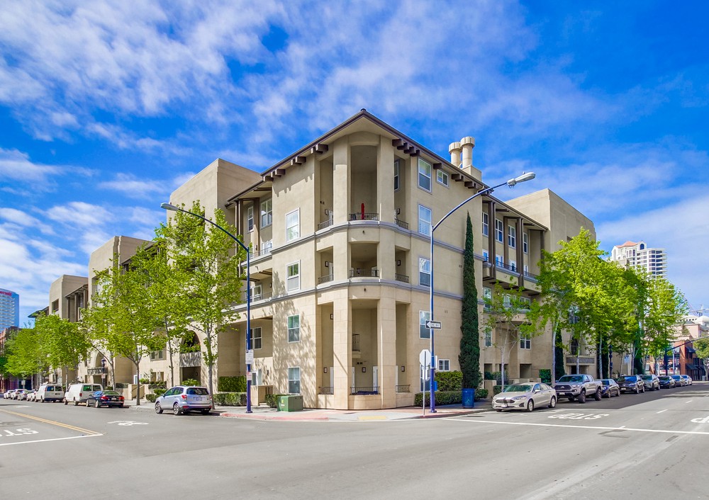 Virtual tour photo 1 of 77 for 301 W G St