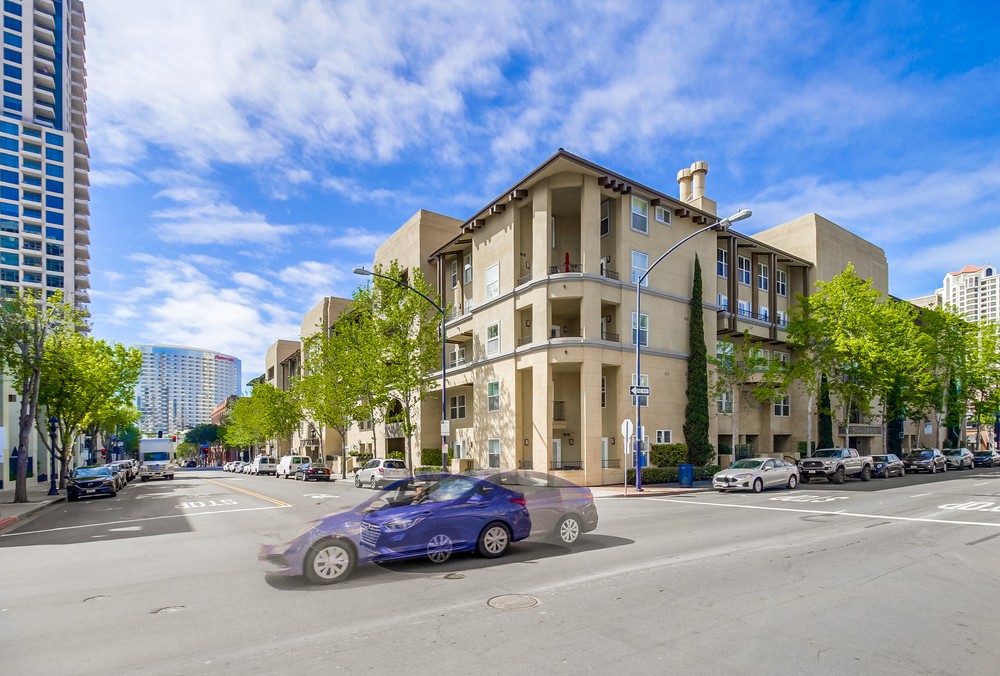 Virtual tour photo 3 of 77 for 301 W G St