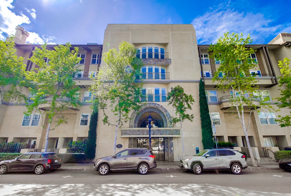 Virtual tour photo 4 of 77 for 301 W G St
