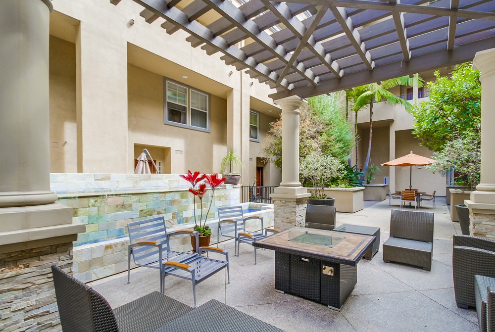 Virtual tour photo 8 of 77 for 301 W G St