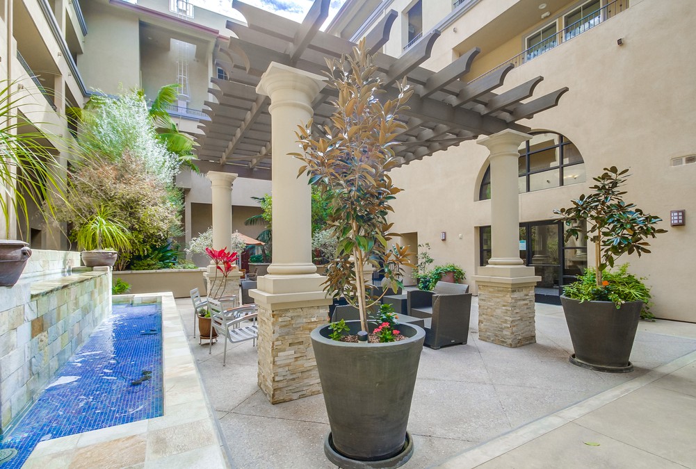 Virtual tour photo 9 of 77 for 301 W G St