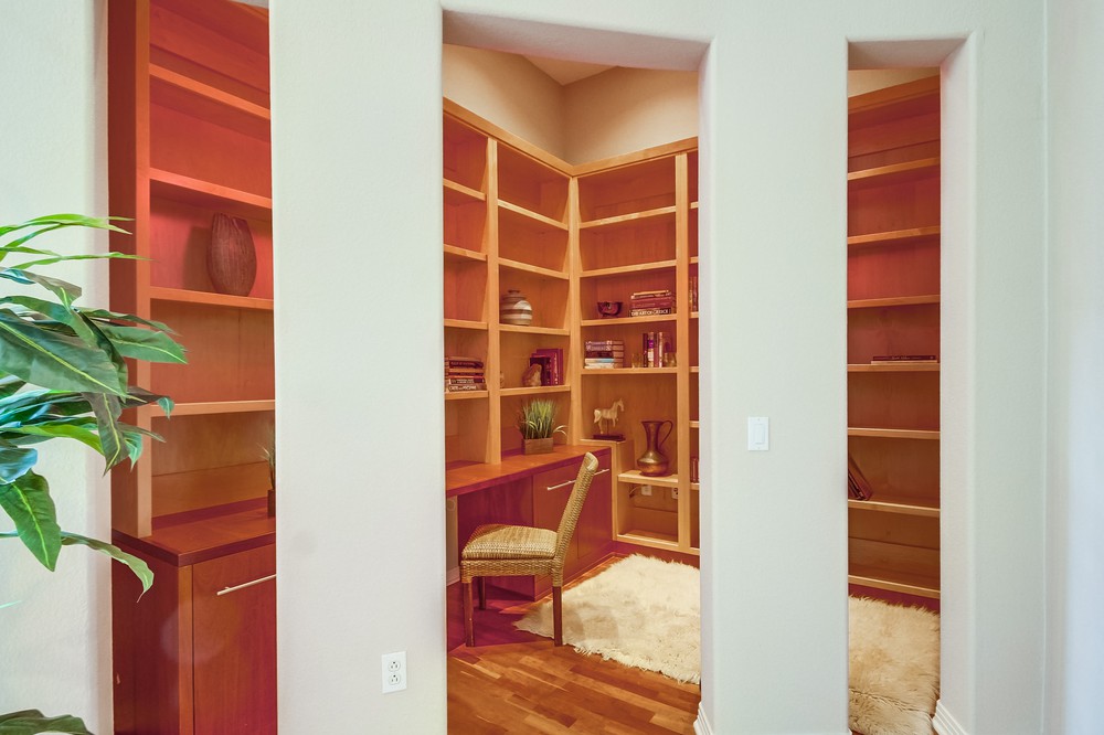 Virtual tour photo 35 of 77 for 301 W G St