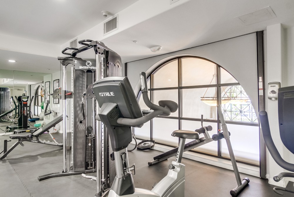 Virtual tour photo 76 of 77 for 301 W G St