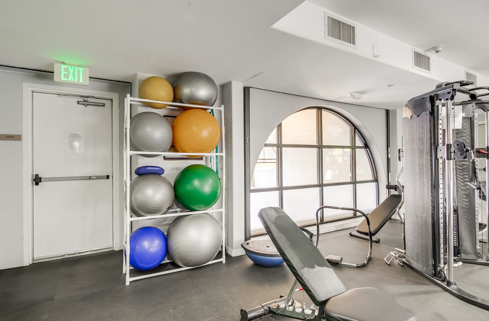 Virtual tour photo 77 of 77 for 301 W G St