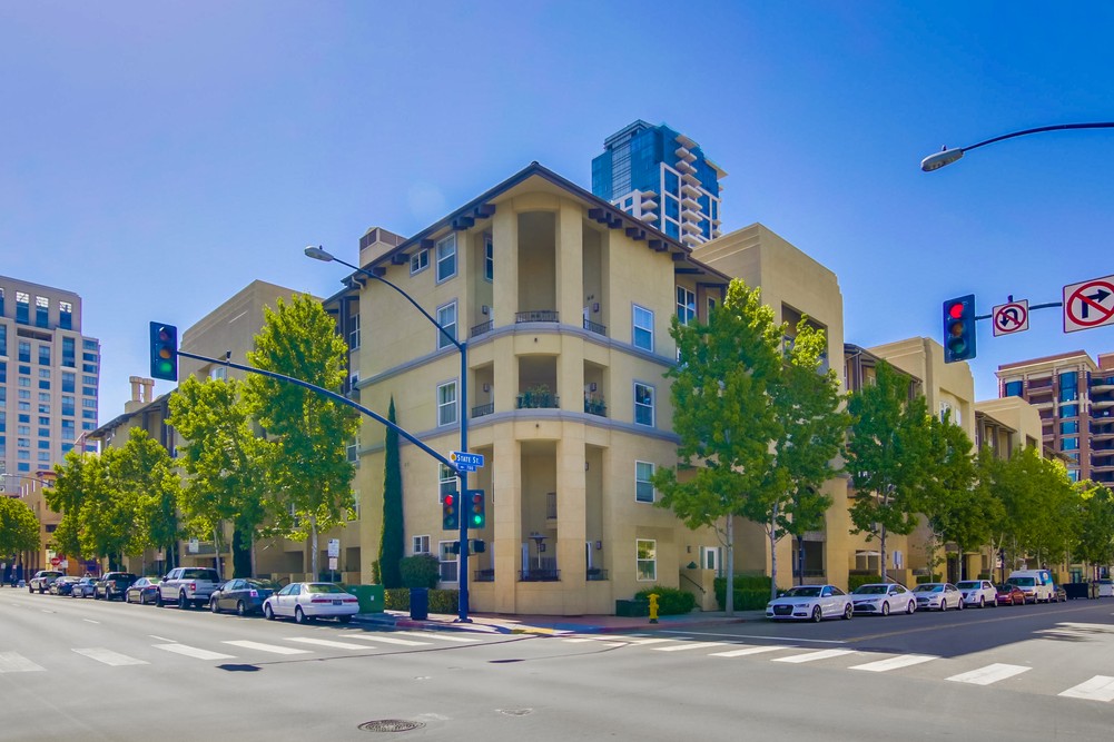 Virtual tour photo 1 of 59 for 301 W G St