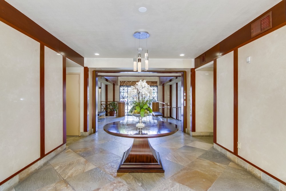 Virtual tour photo 7 of 59 for 301 W G St
