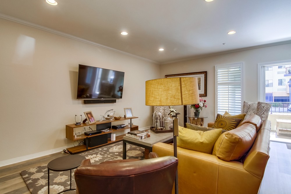 Virtual tour photo 12 of 59 for 301 W G St