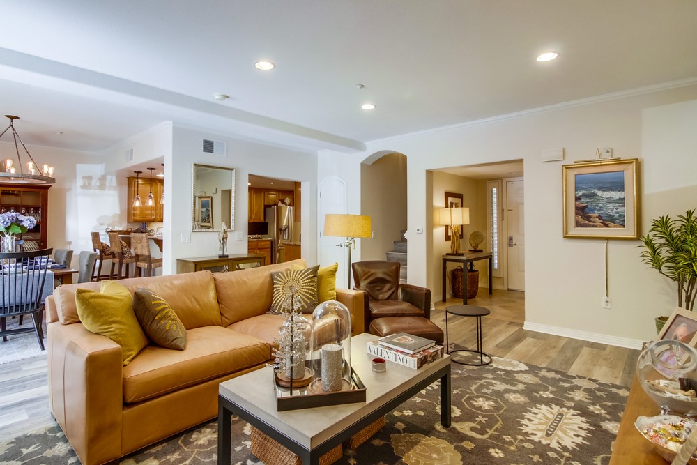 Virtual tour photo 16 of 59 for 301 W G St