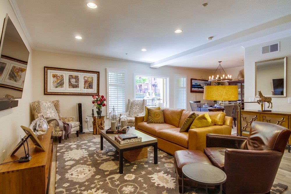 Virtual tour photo 17 of 59 for 301 W G St