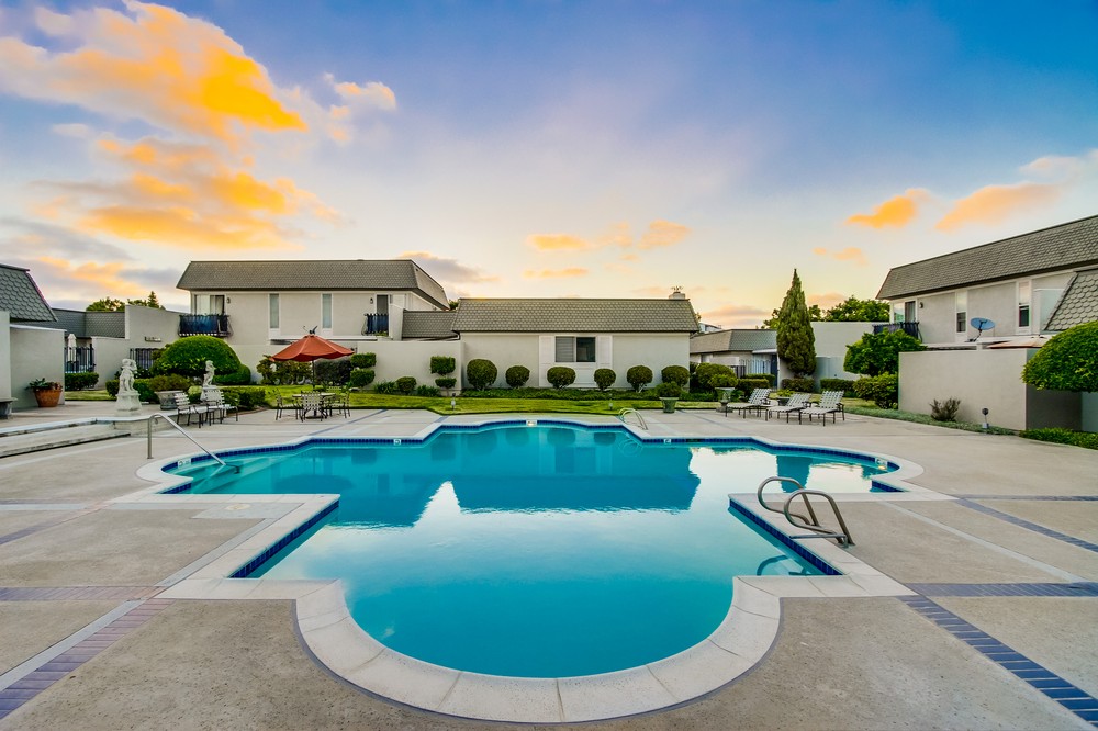 Virtual tour photo 52 of 64 for 3013 Orleans East