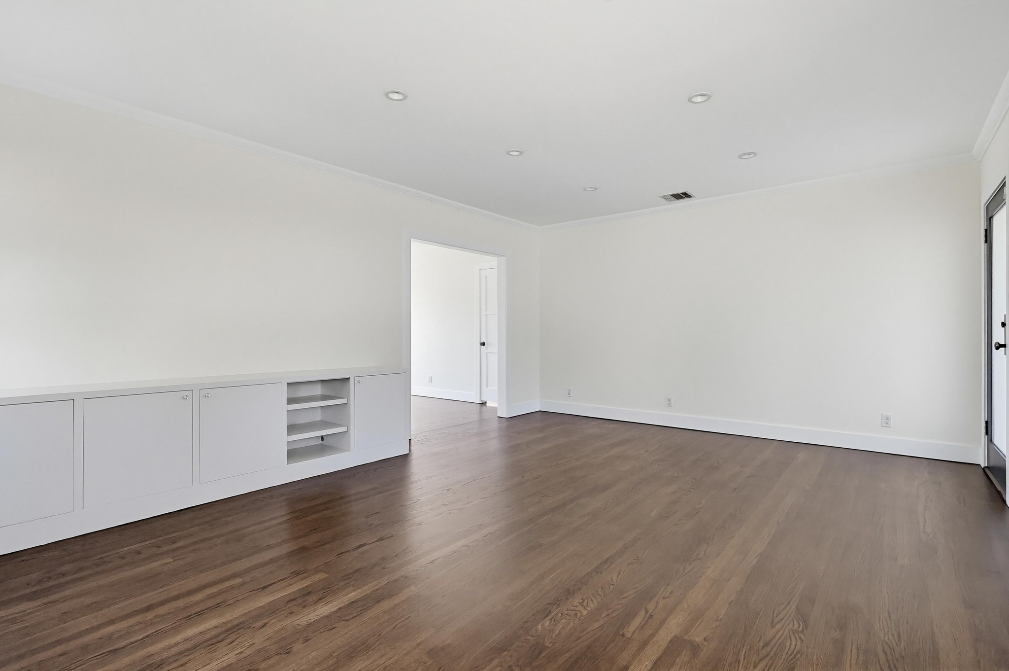 Virtual tour photo 13 of 68 for 3014 Sagamore Way