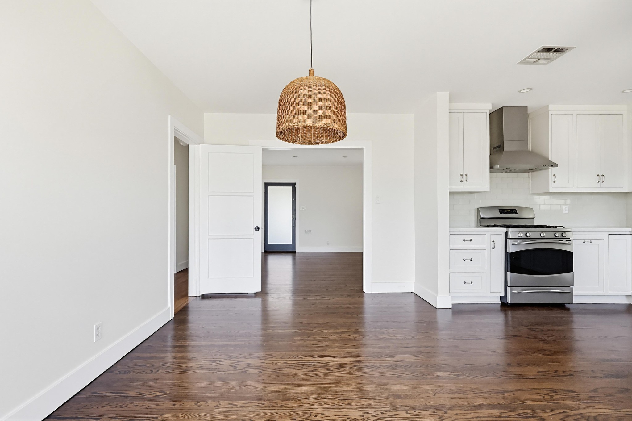 Virtual tour photo 19 of 68 for 3014 Sagamore Way