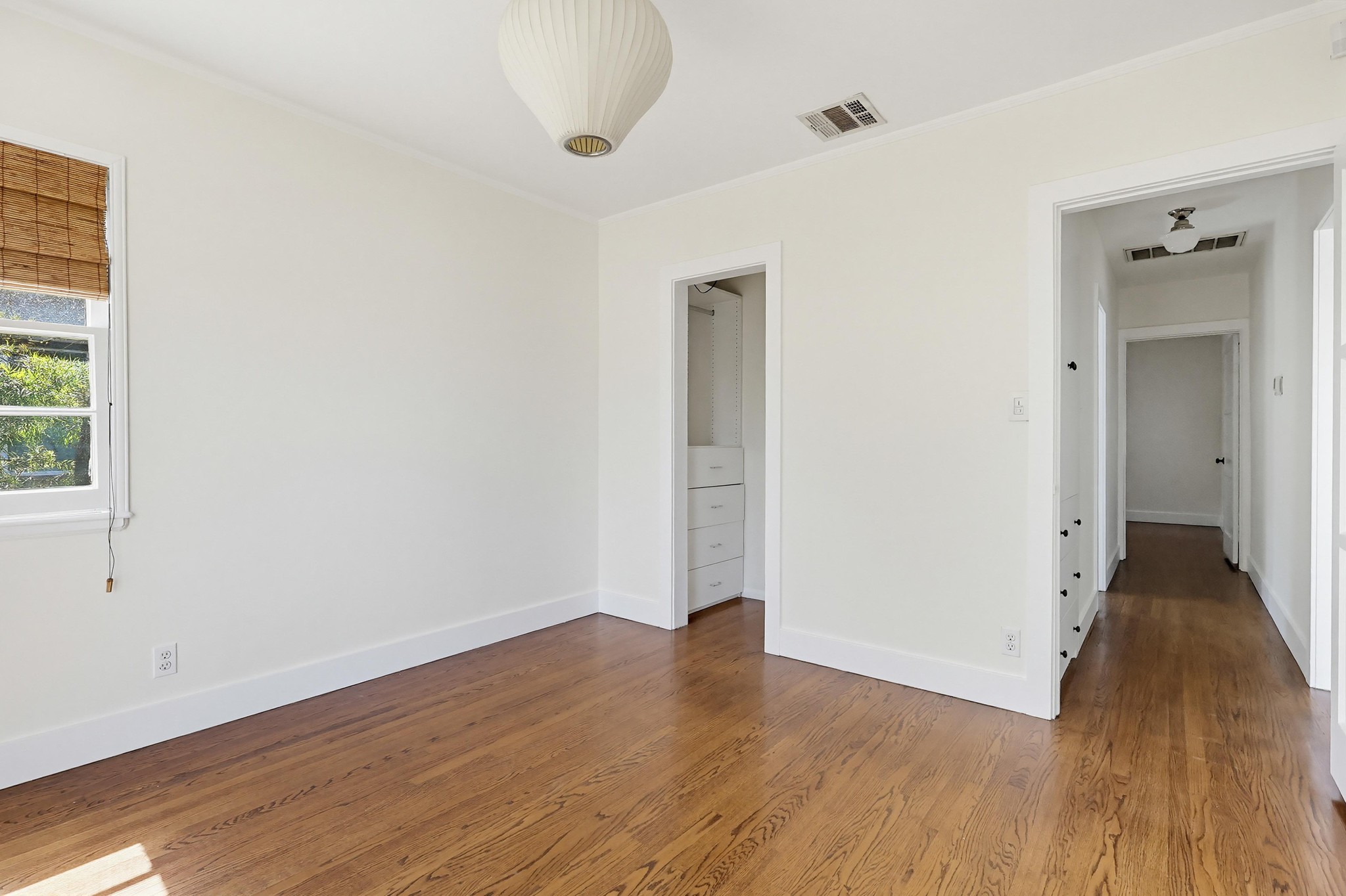 Virtual tour photo 33 of 68 for 3014 Sagamore Way