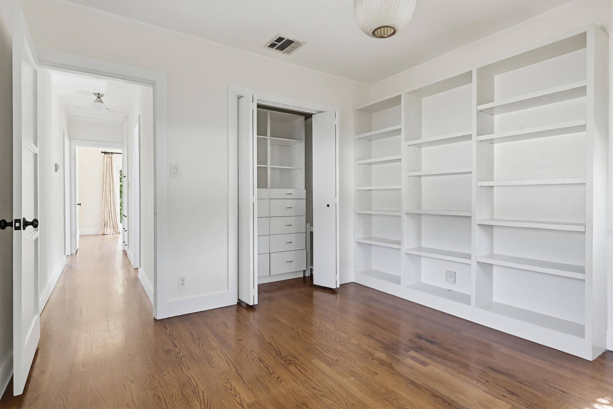 Virtual tour photo 44 of 68 for 3014 Sagamore Way