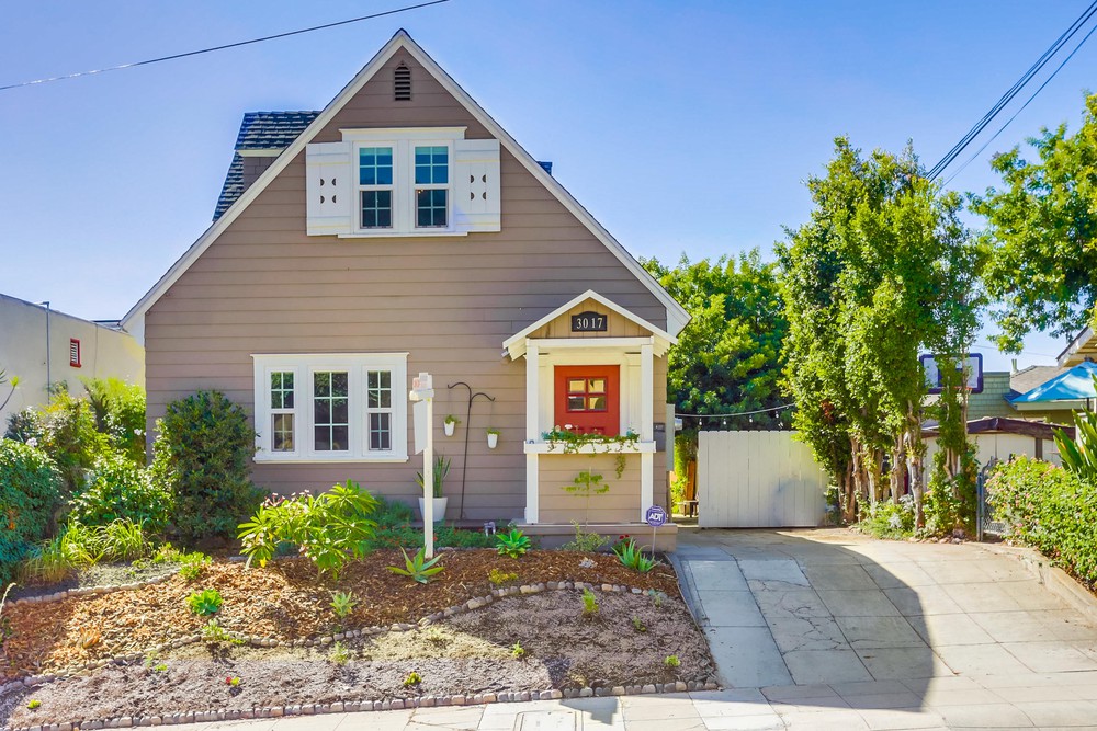 Virtual tour photo 3 of 43 for 3017 Elm St