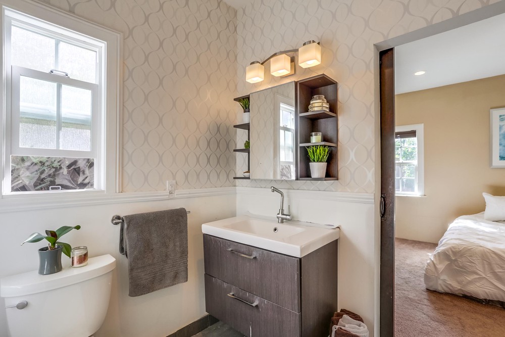 Virtual tour photo 25 of 43 for 3017 Elm St