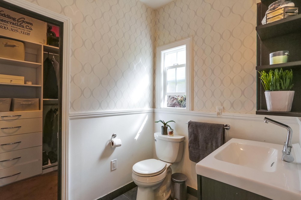 Virtual tour photo 26 of 43 for 3017 Elm St