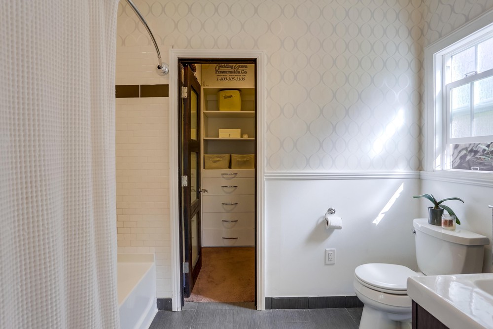 Virtual tour photo 27 of 43 for 3017 Elm St