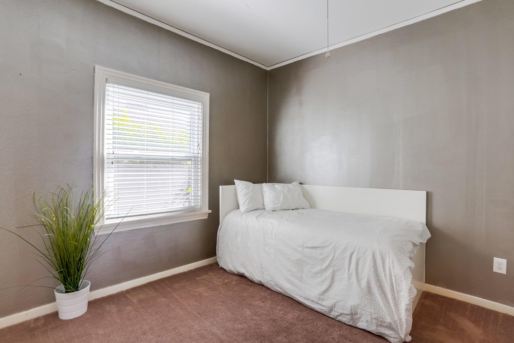 Virtual tour photo 35 of 43 for 3017 Elm St