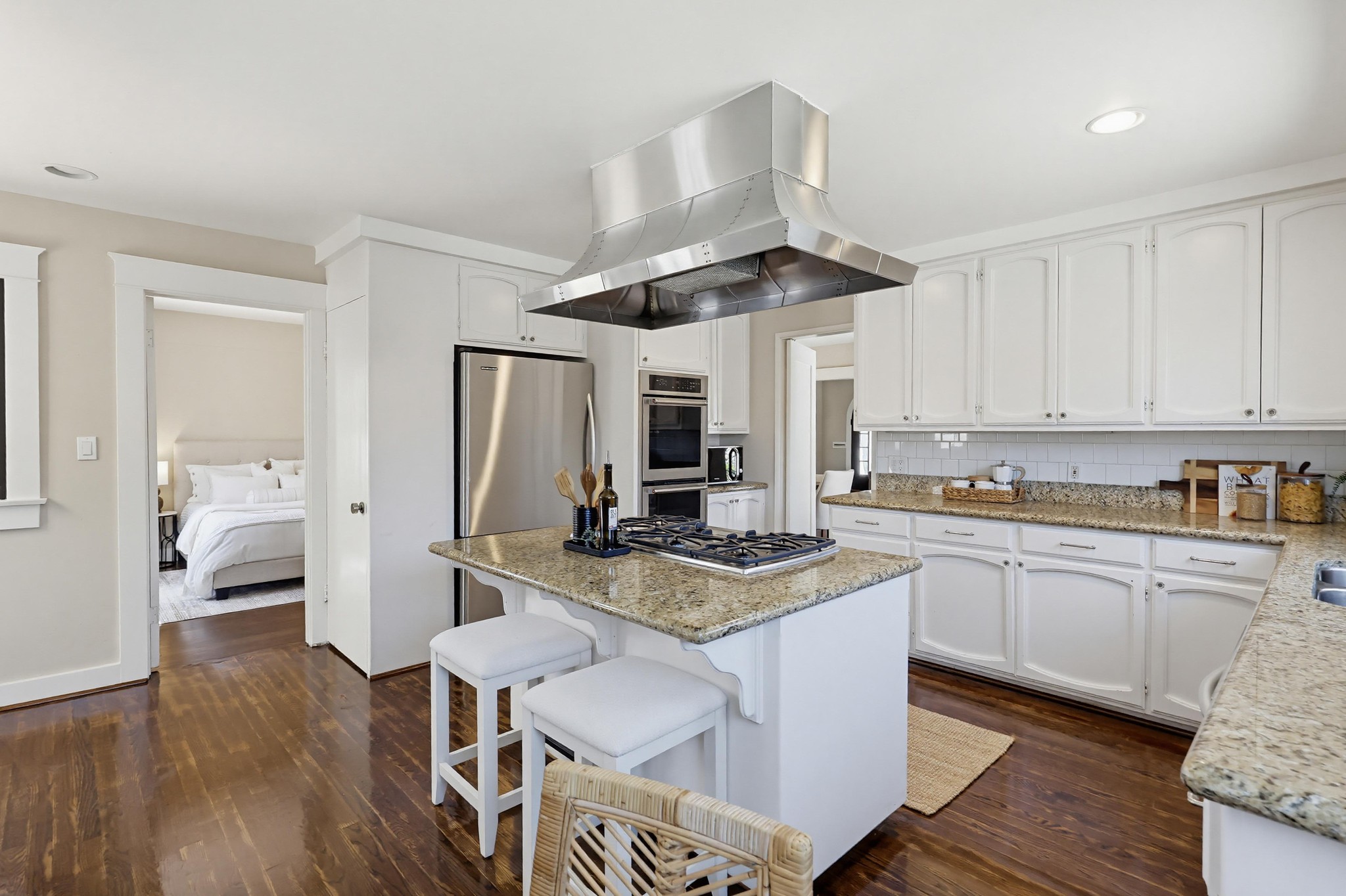 Virtual tour photo 30 of 66 for 3017 Goldsmith St