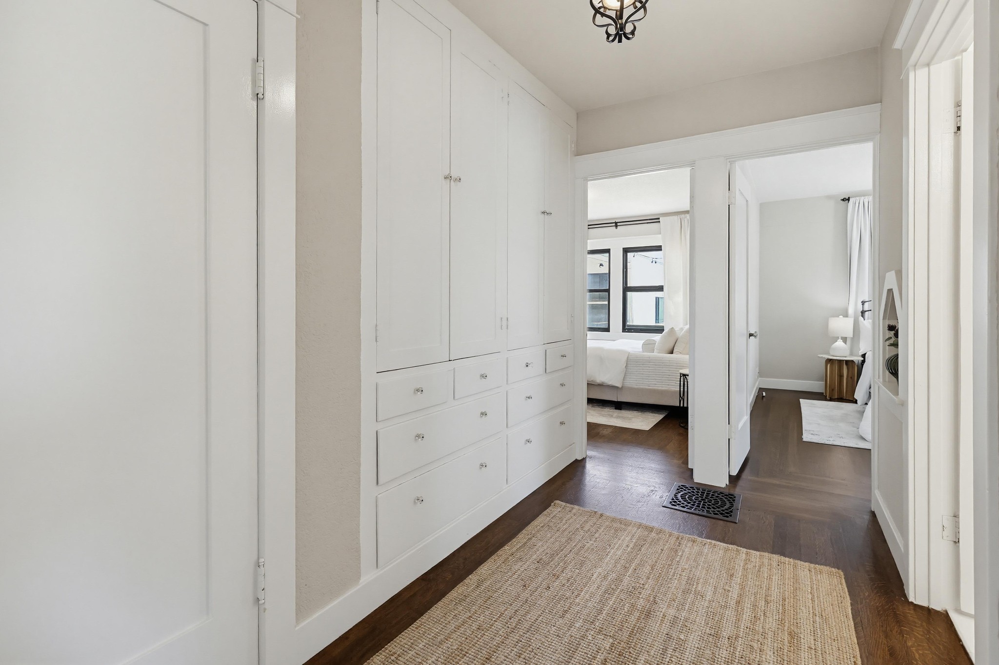Virtual tour photo 37 of 66 for 3017 Goldsmith St