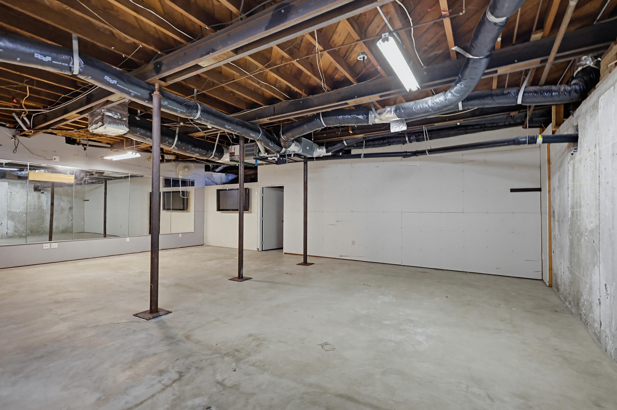 Virtual tour photo 60 of 66 for 3017 Goldsmith St