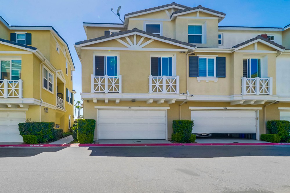 Virtual tour photo 4 of 34 for 3018 Beachwood Bluff Way