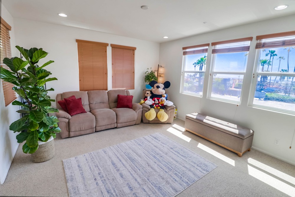 Virtual tour photo 8 of 34 for 3018 Beachwood Bluff Way
