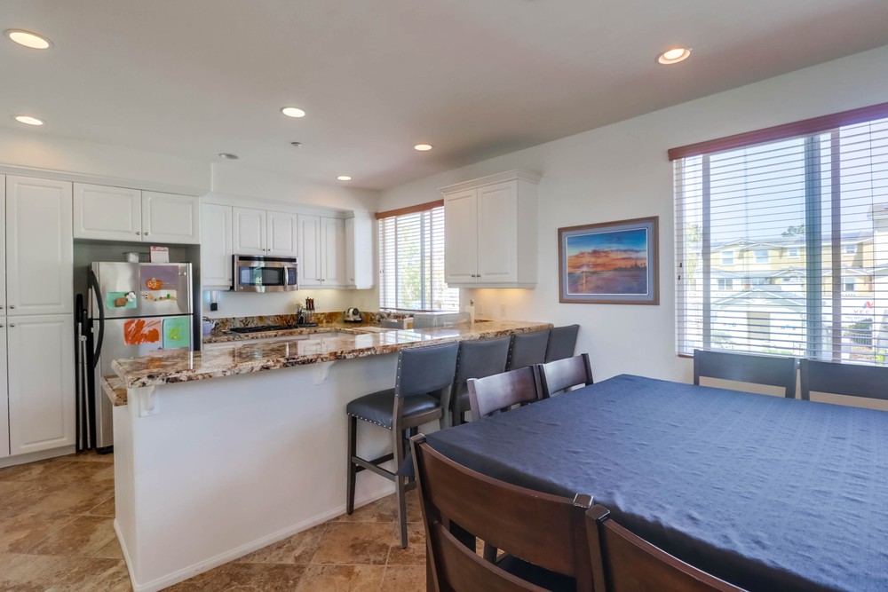 Virtual tour photo 14 of 34 for 3018 Beachwood Bluff Way