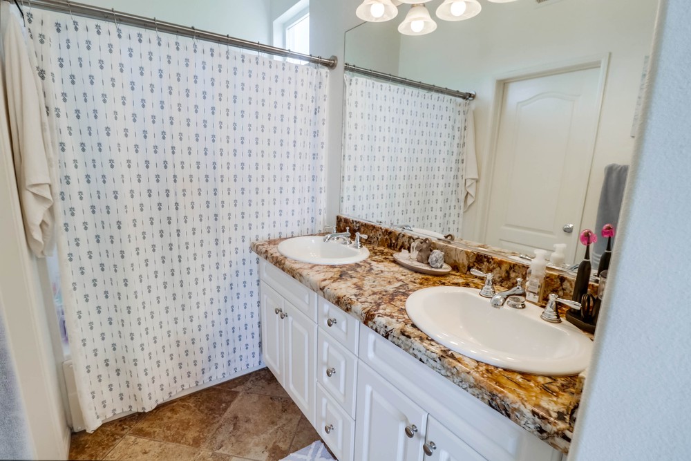 Virtual tour photo 27 of 34 for 3018 Beachwood Bluff Way