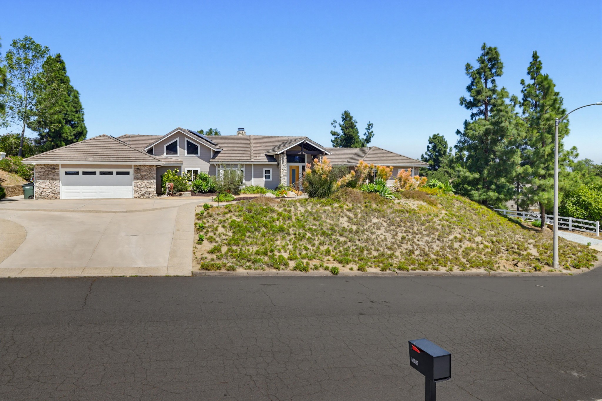 Virtual tour photo 1 of 105 for 3019 Calle Allejandro