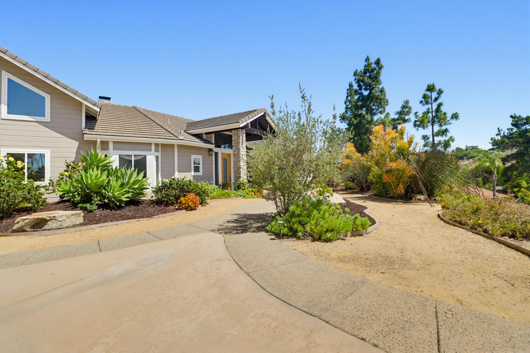 Virtual tour photo 10 of 105 for 3019 Calle Allejandro