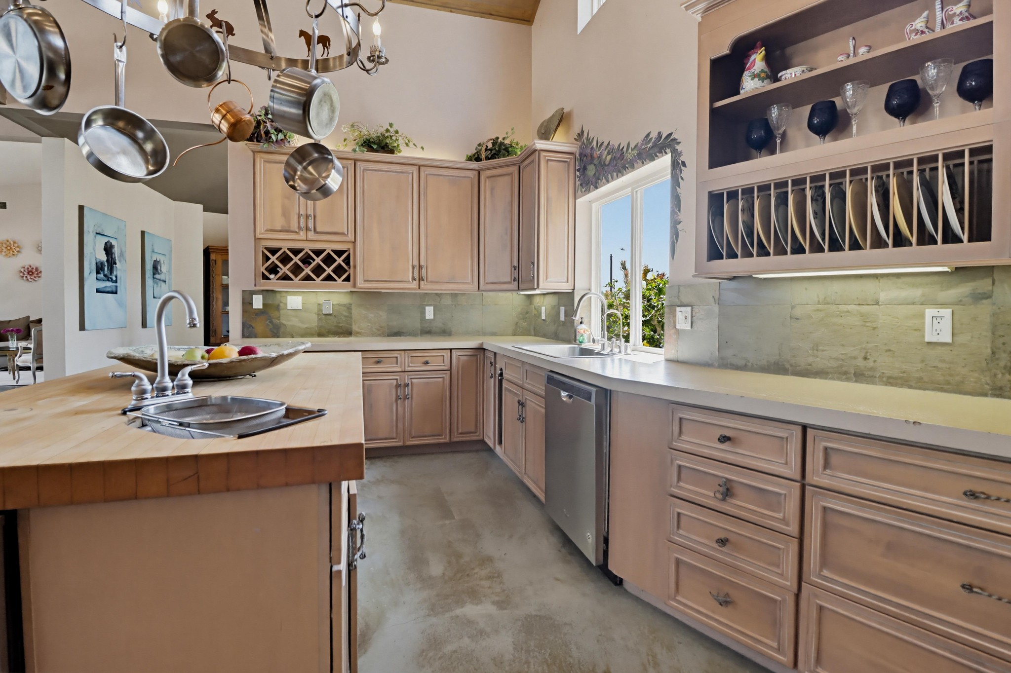 Virtual tour photo 22 of 105 for 3019 Calle Allejandro