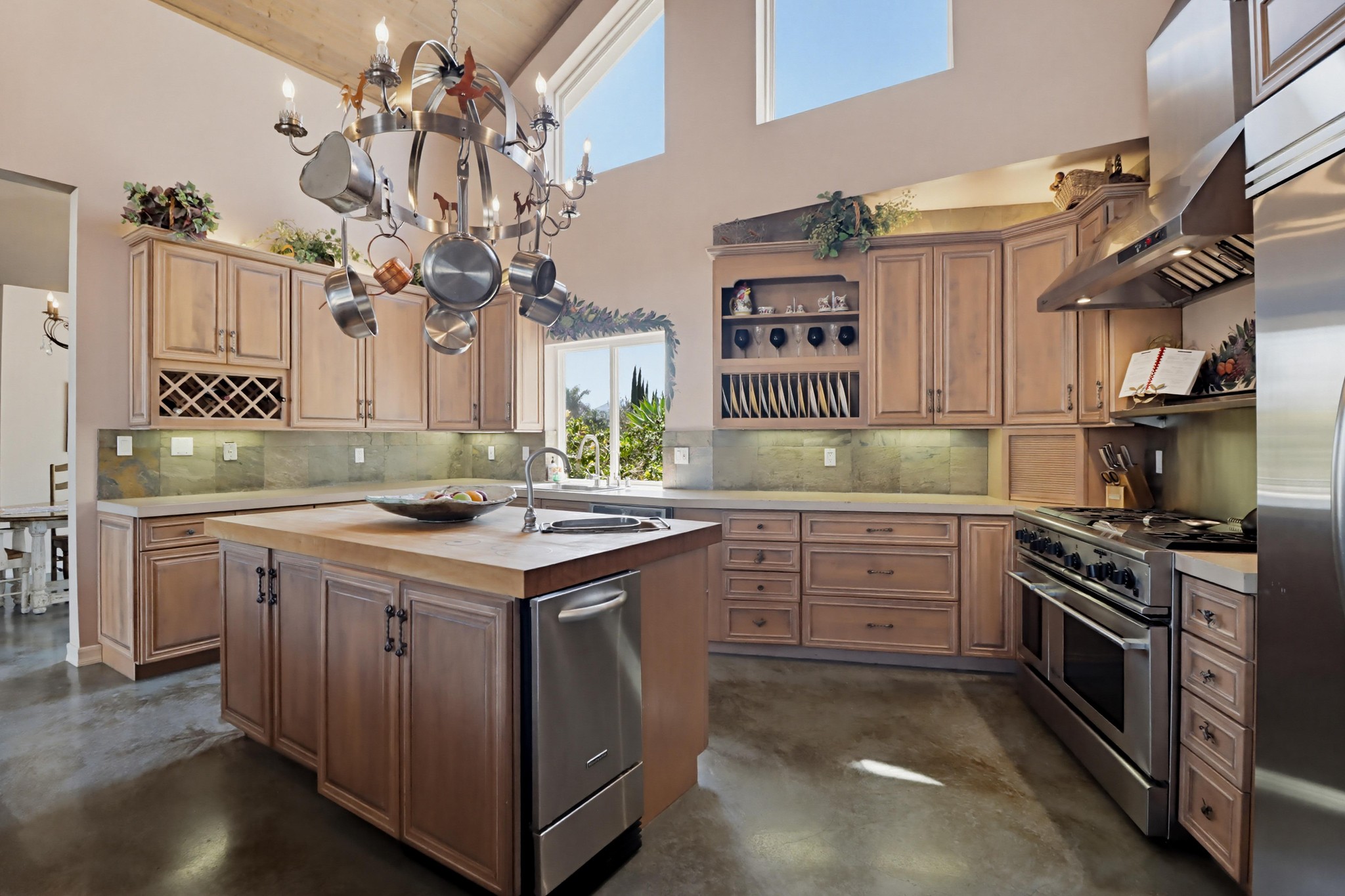 Virtual tour photo 25 of 105 for 3019 Calle Allejandro