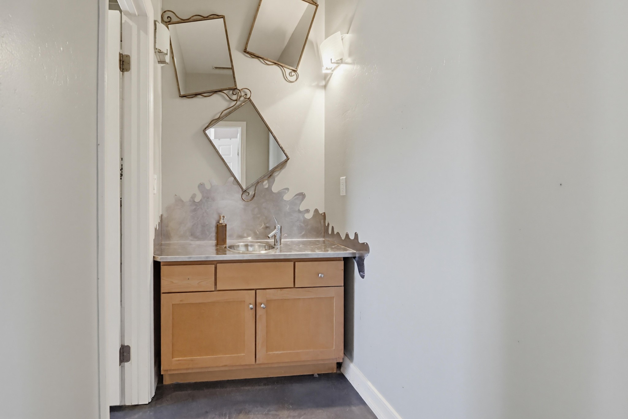 Virtual tour photo 36 of 105 for 3019 Calle Allejandro
