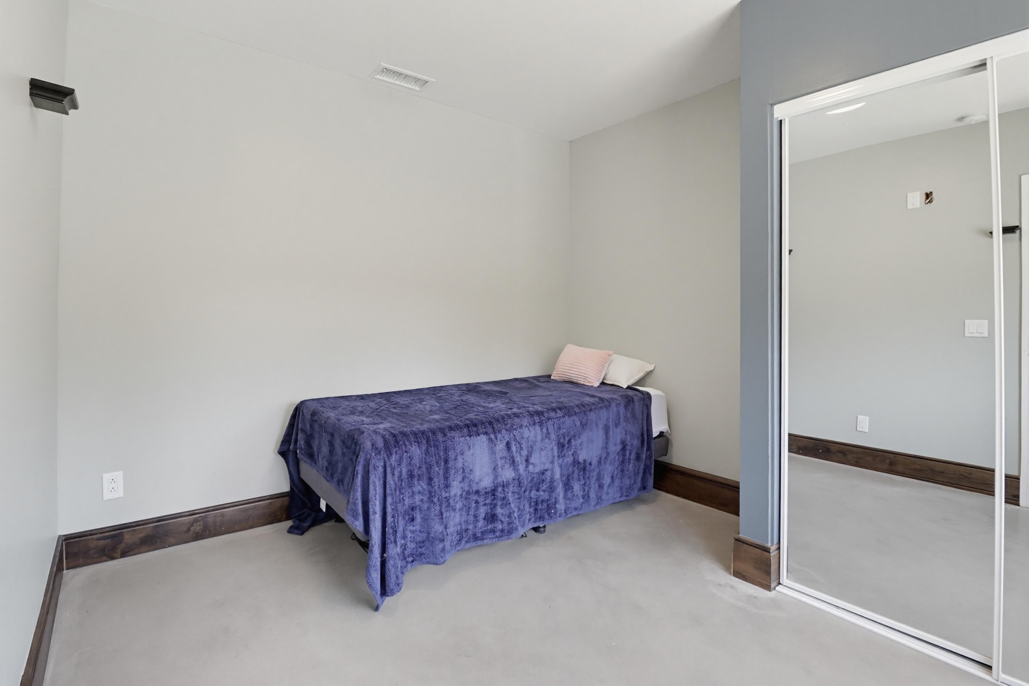 Virtual tour photo 75 of 105 for 3019 Calle Allejandro
