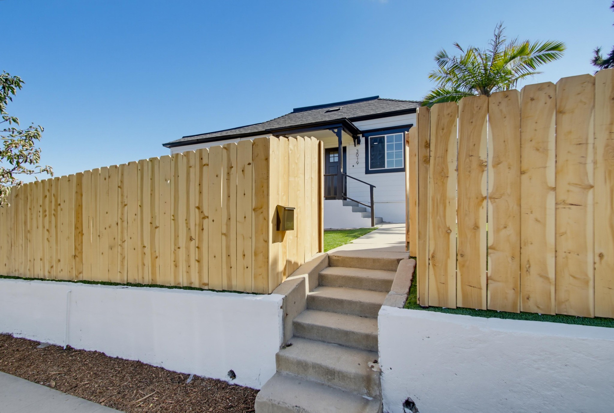 Virtual tour photo 3 of 37 for 3019 Martin Ave