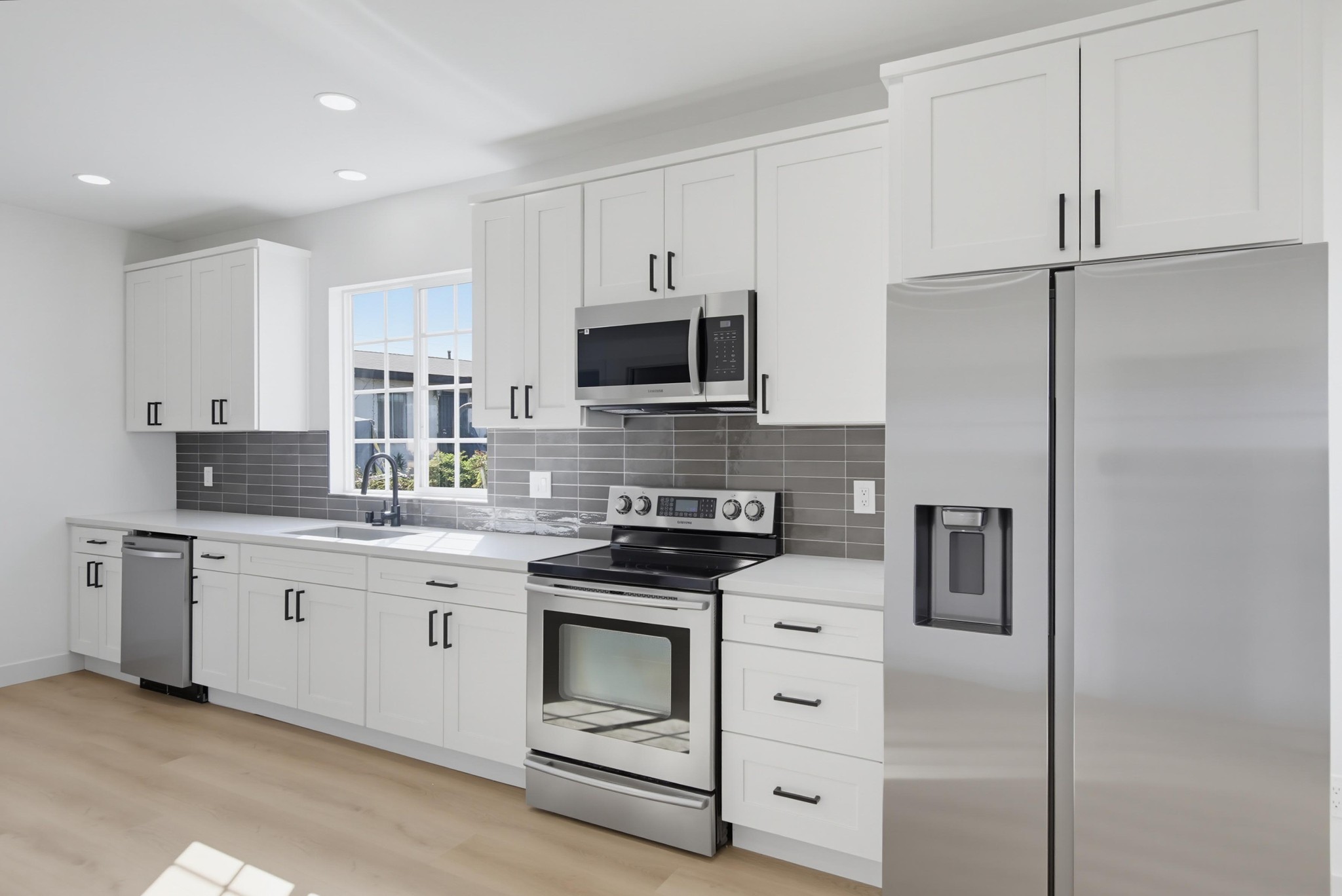 Virtual tour photo 15 of 37 for 3019 Martin Ave