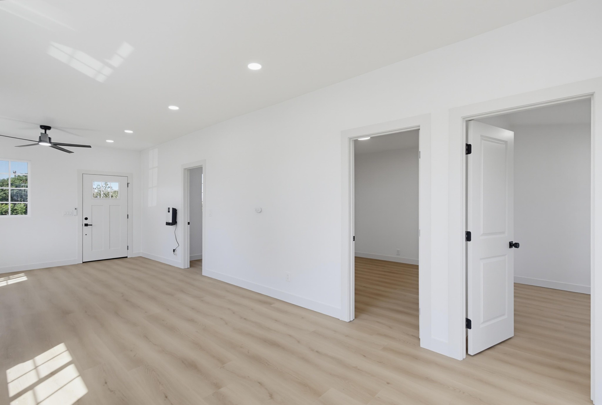 Virtual tour photo 18 of 37 for 3019 Martin Ave
