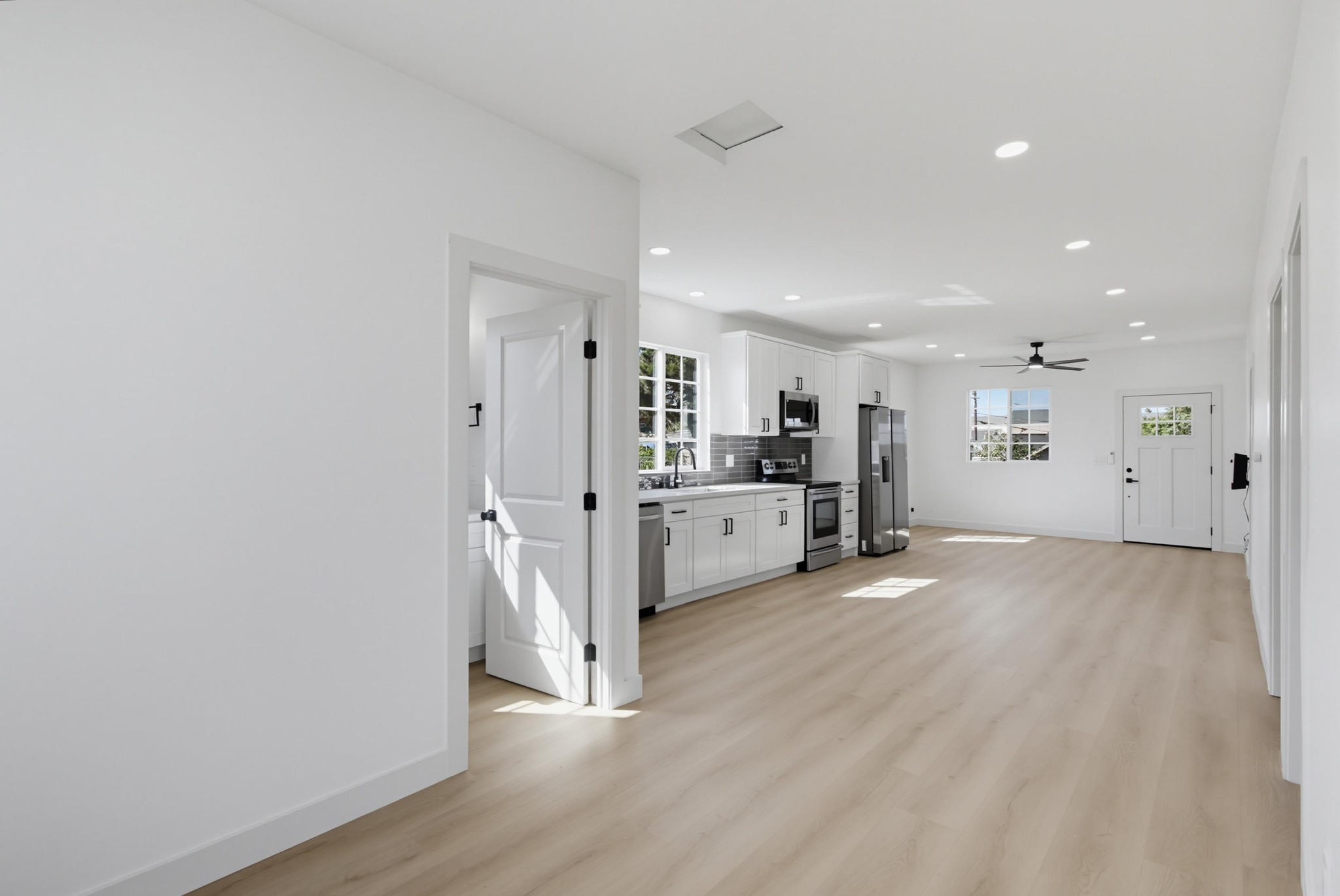 Virtual tour photo 19 of 37 for 3019 Martin Ave