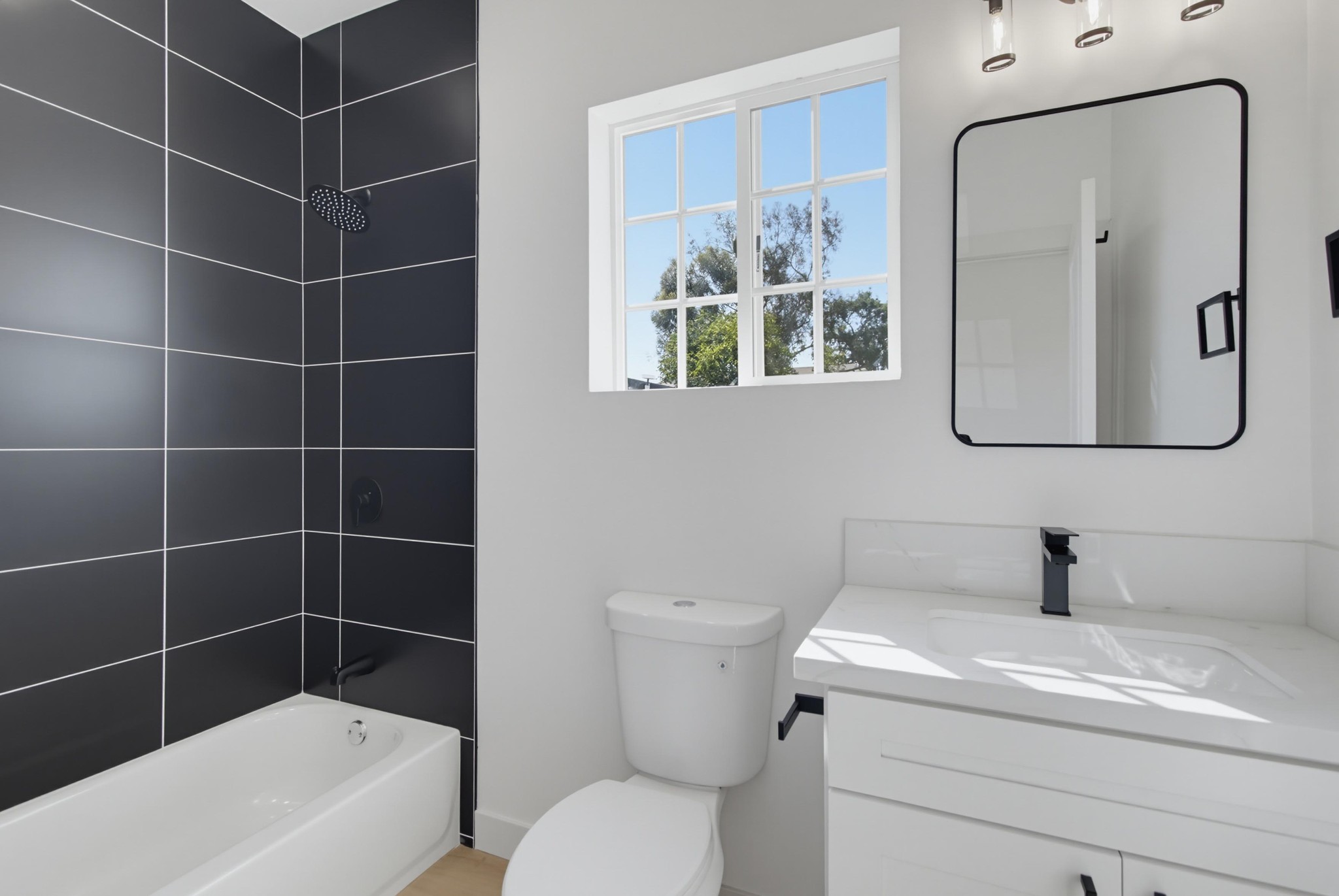 Virtual tour photo 20 of 37 for 3019 Martin Ave