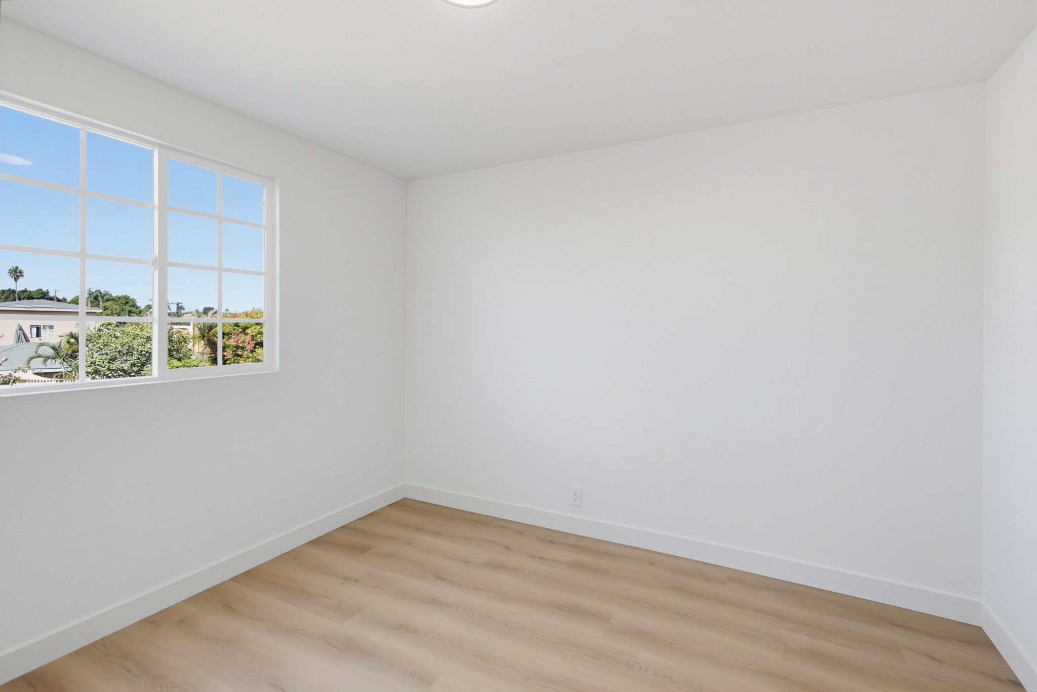 Virtual tour photo 22 of 37 for 3019 Martin Ave